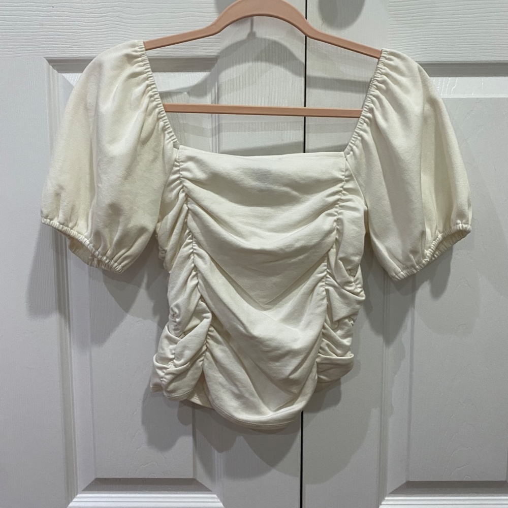 Puff Sleeve Ruched Top - Picture 2 of 3